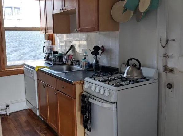 104 Hancock St #8, Cambridge, MA 02139