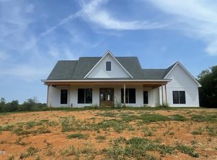 941 Disco Loop Rd, Friendsville, TN 37737