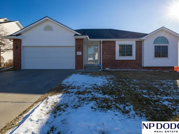 2829 Oshea Dr, Lincoln, NE 68516