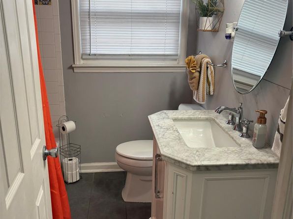 charlotte-north-carolina-299903781 picture