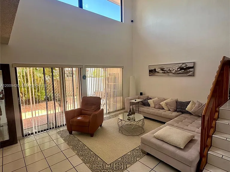 12518 SW 94th Ter #12518 — Photo 16