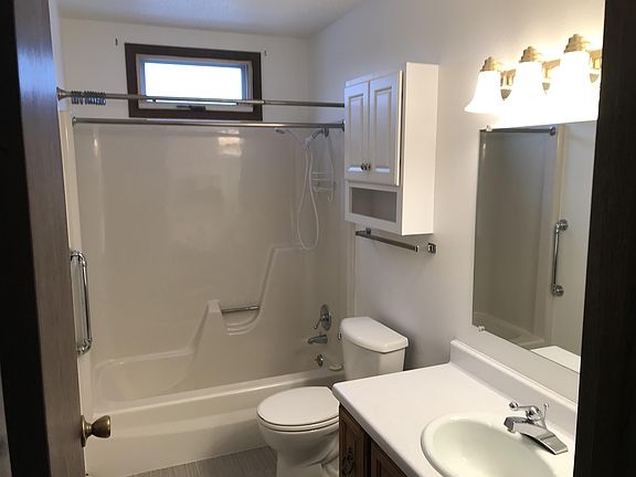 4th image of 1506 1st Ave NW #12
