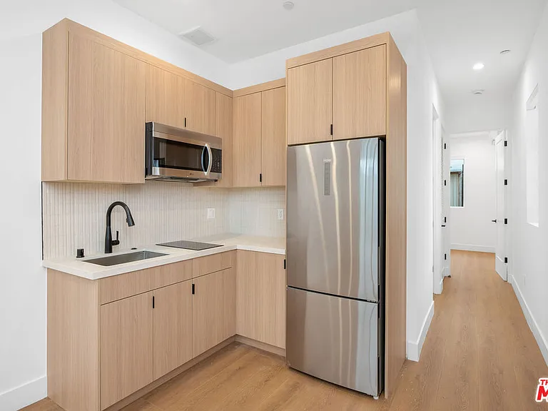 5248 Auckland Ave #1/2 — Photo 7