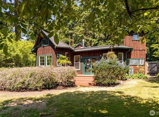 5804 Pirate Ln, Freeland, WA 98249