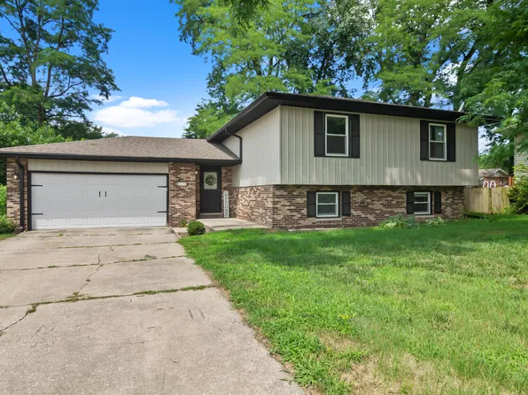 2138 Hamilton St, Portage, IN 46368
