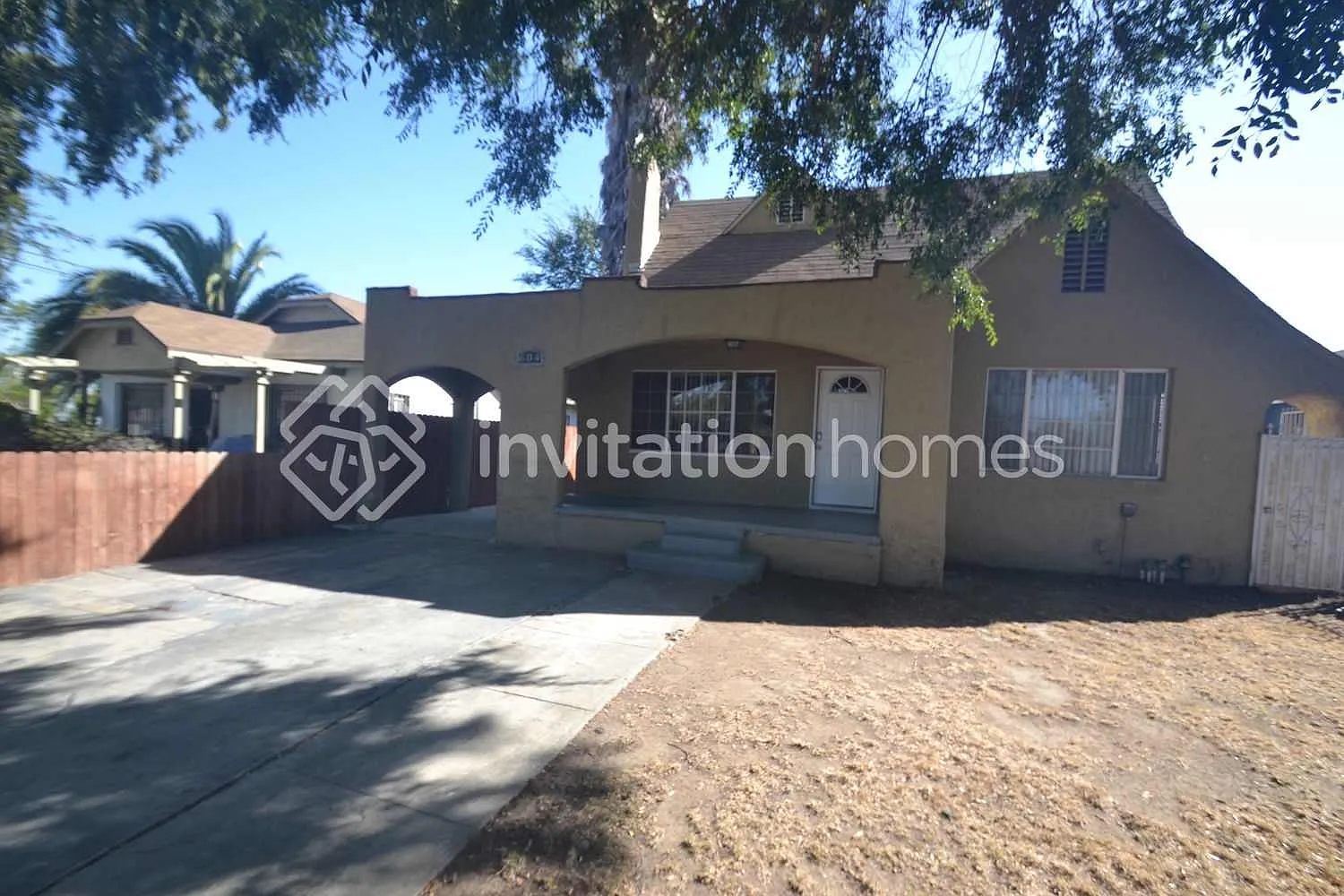 604 W 105th St Los Angeles, CA 90044 — Photo 1
