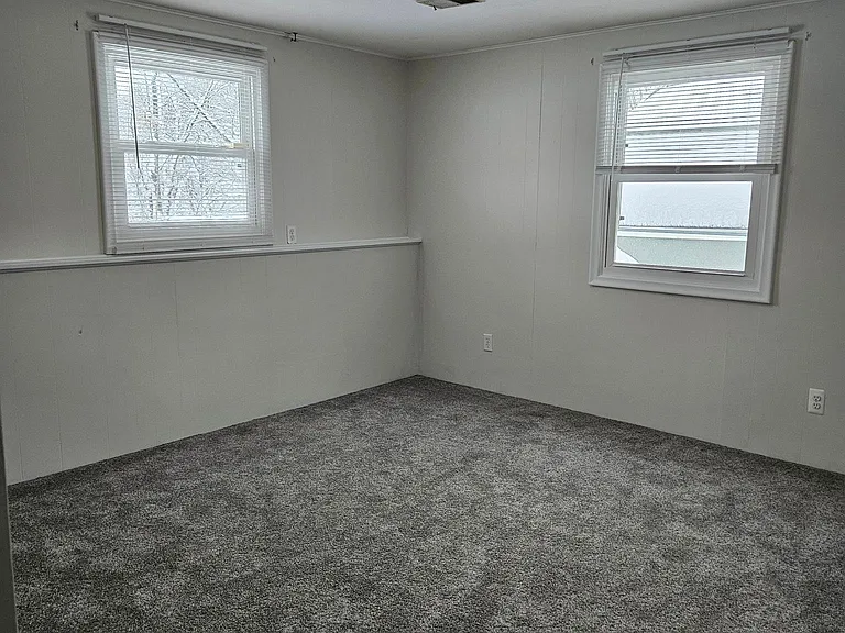 2104 Northview Ct NE — Photo 14