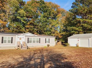 8383 Pinetta Rd, Gloucester, VA 23061