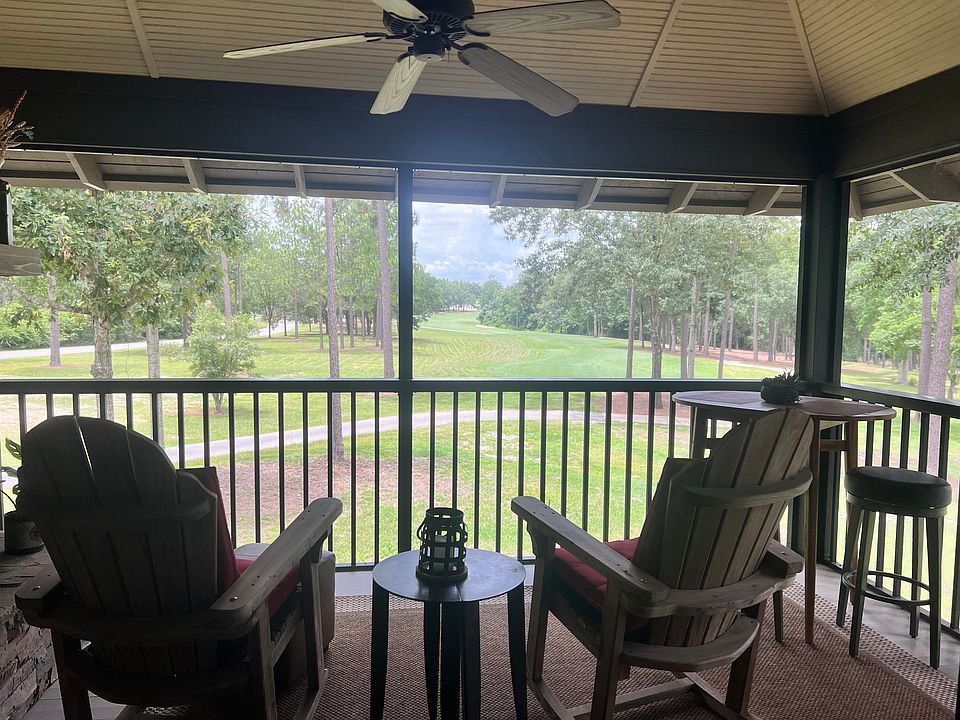 Screened Porch off Living Area overlooking golf course.