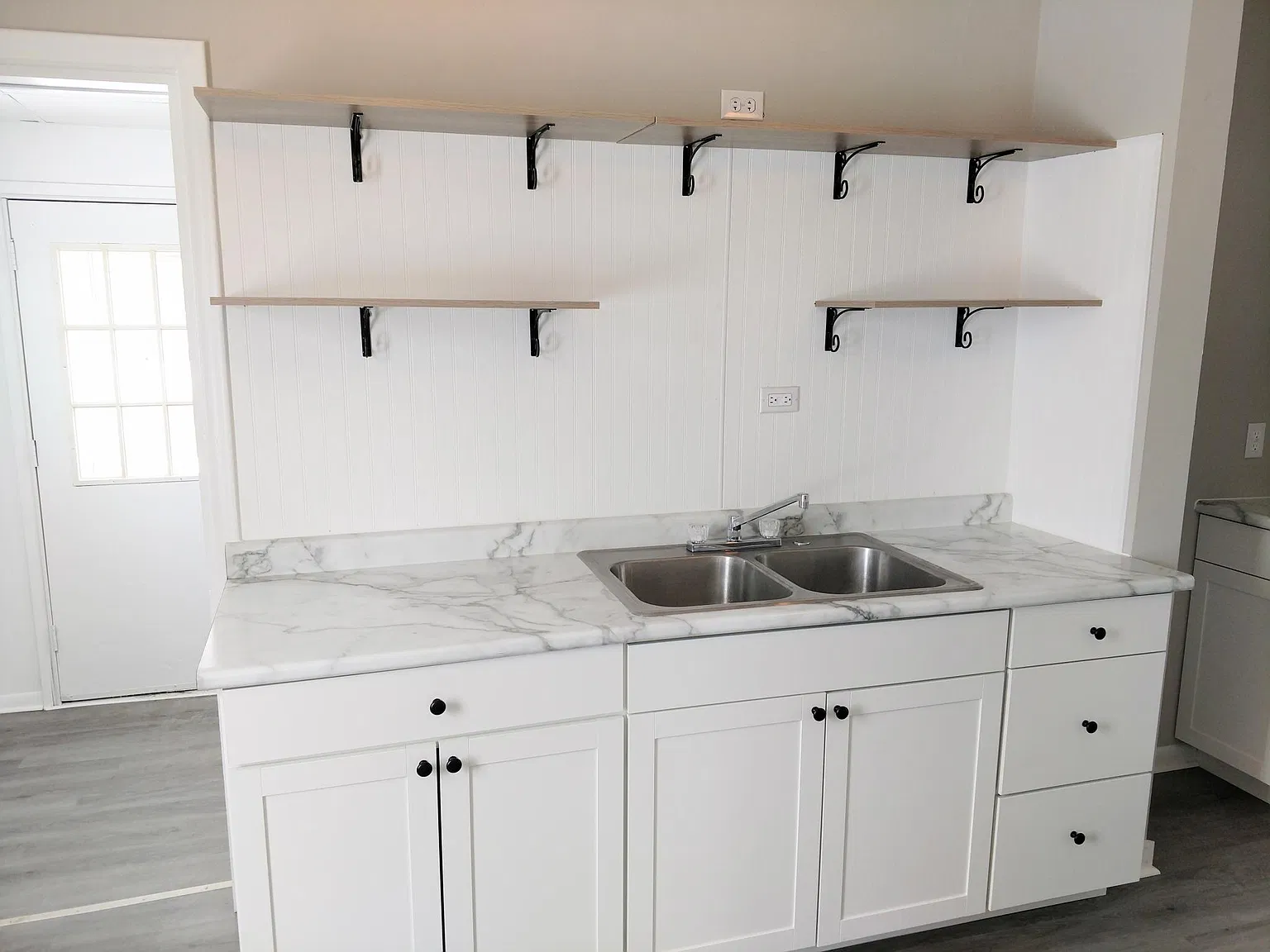 709 W Front St — Photo 2