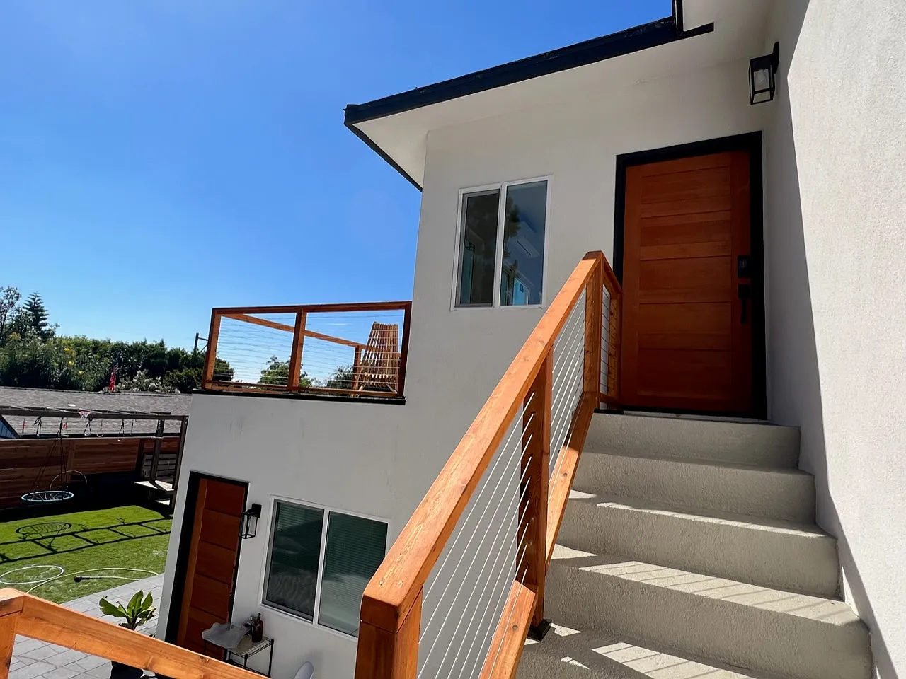 2 bed, 815 sqft, $2,950 — Photo 2