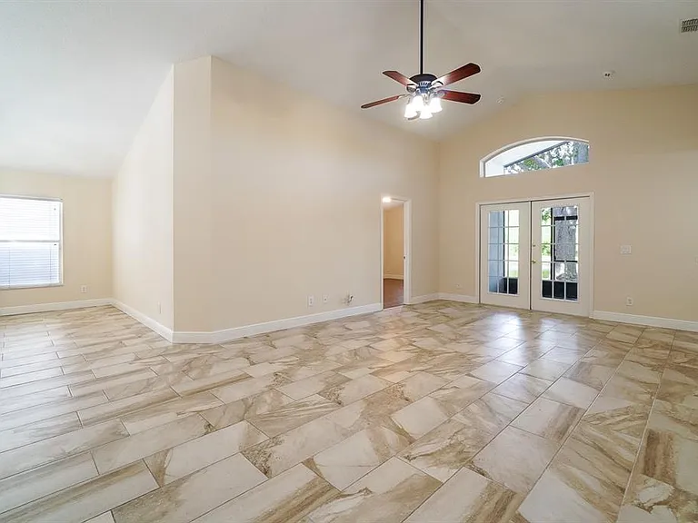 13518 Briarmoor Ct — Photo 6