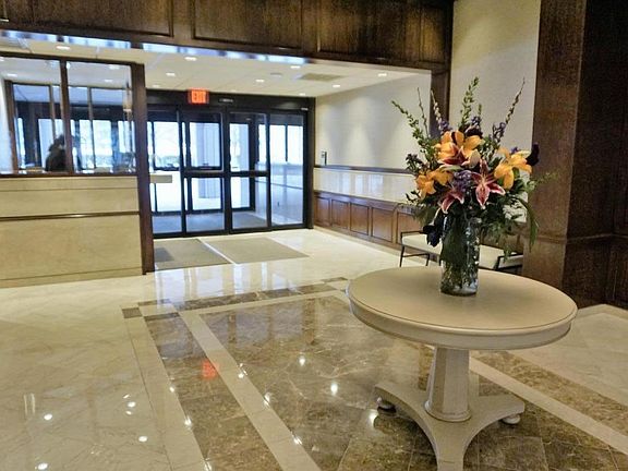 Renovated Lobby 24/7 concierge