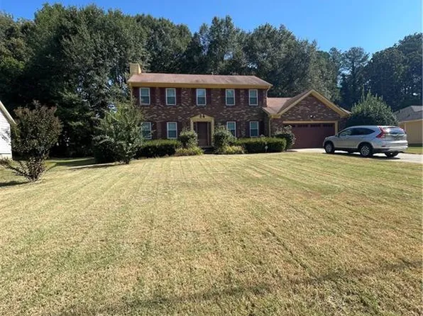 5030 Conestoga Ct, Stone Mountain, GA 30087