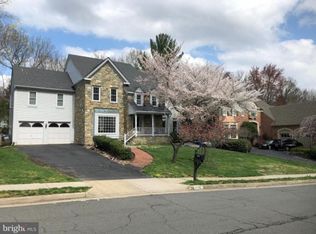 15296 Surrey House Way, Centreville, VA 20120