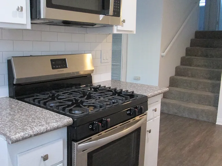 *Floor plans are digital renderings. All dimensions are approximate. Actual product and specifications may vary in dimension or detail. Not all features are available in every apartment.