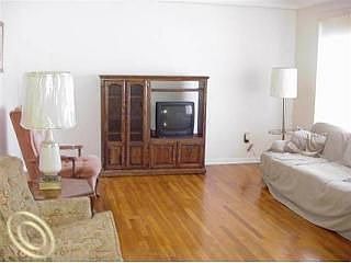 2nd image of 31316 Louise Dr