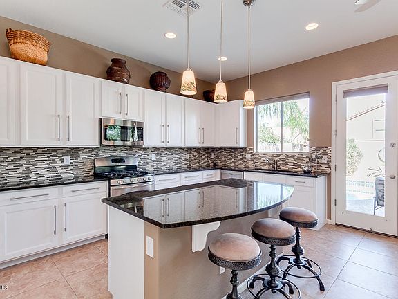 3rd image of 26719 N 52nd Dr