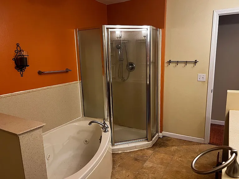 1020 S Rock Hill Rd — Photo 20