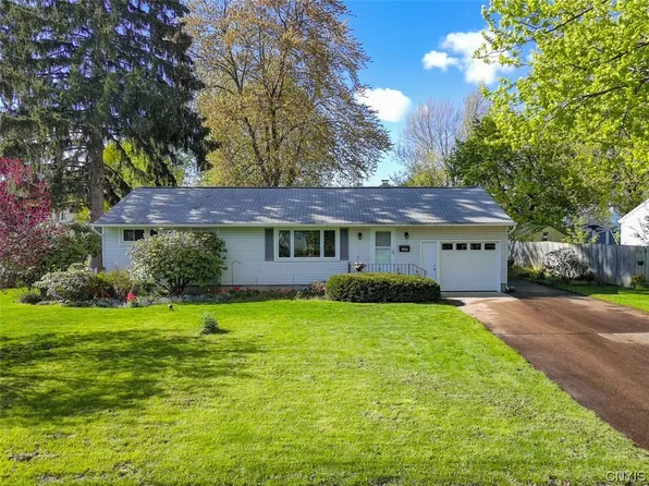103 Marywood Dr, North Syracuse, NY 13212