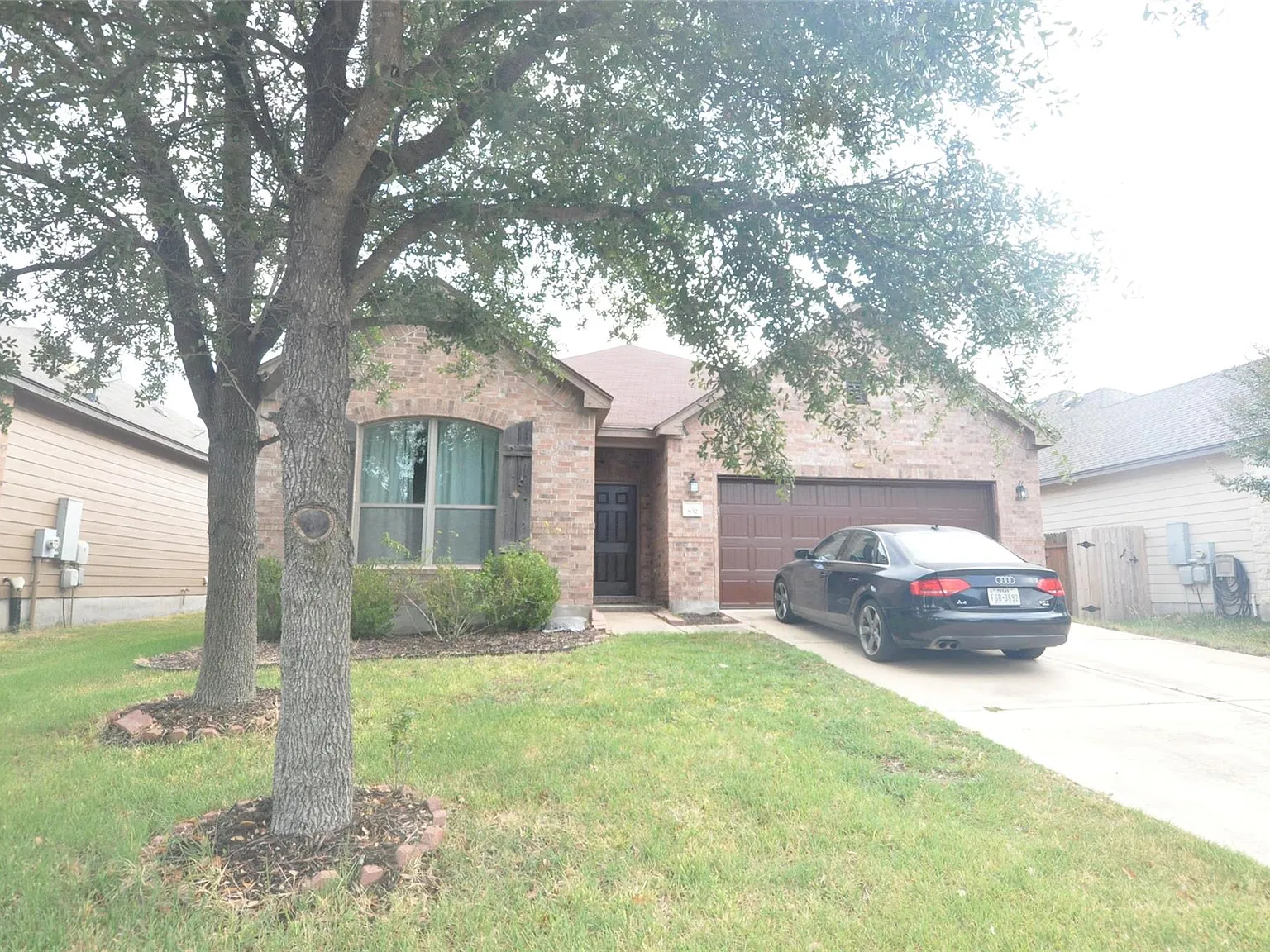 3 bed, 2.0 bath, 1879 sqft, $2,000 — Photo 3