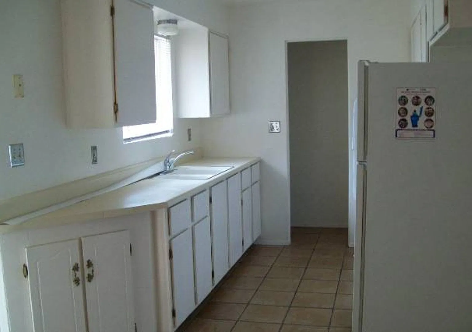 Charming 3-Bedroom Home with a Large Fenced Yard — Photo 4