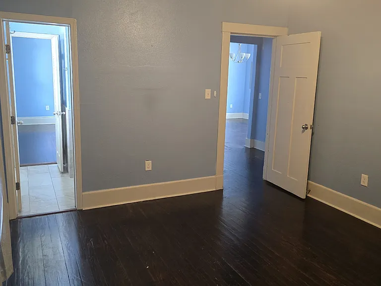 2815 Broadway St — Photo 5