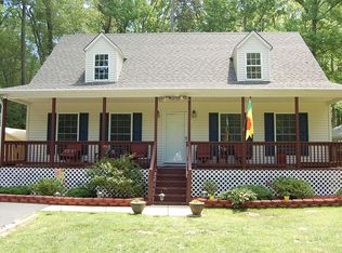266 Lake Dr, Colonial Beach, VA 22443