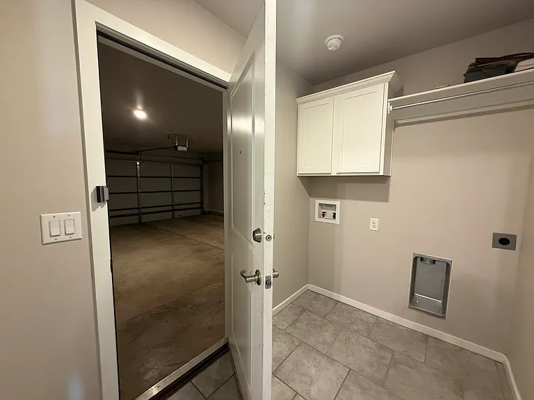10424 Xenia Ave — Photo 7