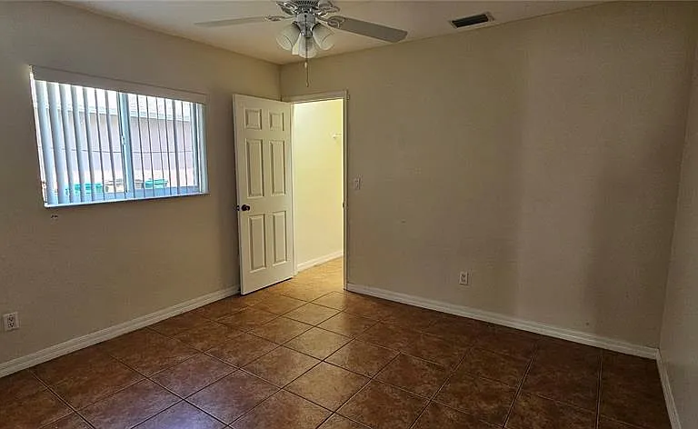 3007 SW Santa Barbara Pl — Photo 14