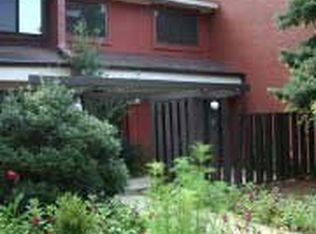 1372 Northgate Sq, Reston, VA 20190