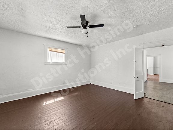 5th image of 8302 Sowinski Ave #Up