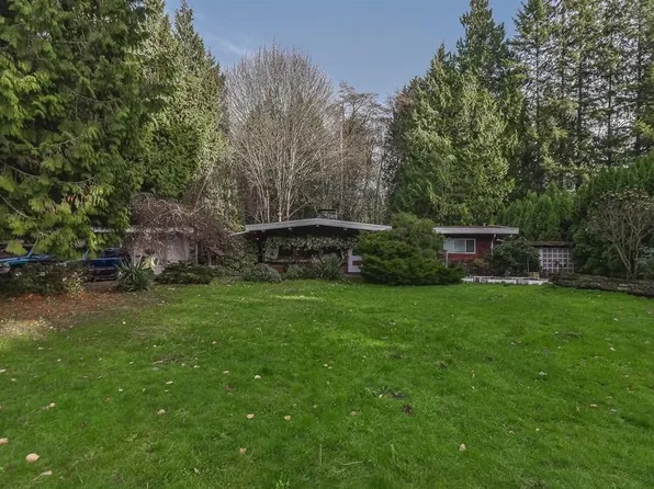 6446 138th St, Surrey, BC V3W 5G6
