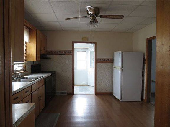 5th image of 701 Drummond Ave