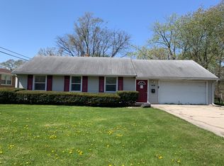 2703 N Mission Rd, Peoria, IL 61604