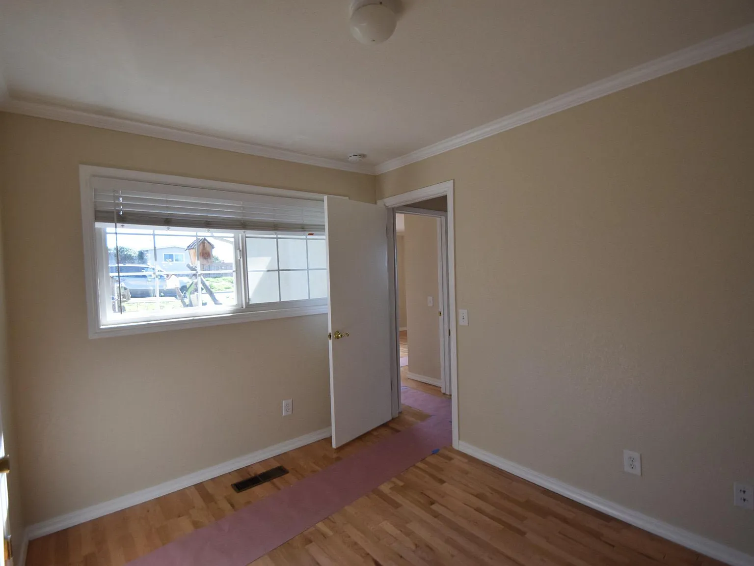 4 bed, 1682 sqft, $3,900 — Photo 3