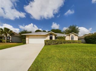 125 Filbert St, Sebastian, FL 32958