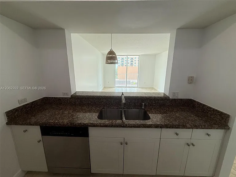 117 NW 42nd Ave #602 — Photo 7