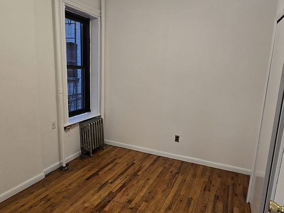 4th image of 195 W 10th St APT 1A