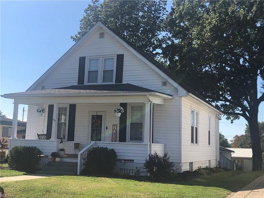 1933 Myrtle Ave Zanesville Oh 43701 Mls 4319623 Zillow