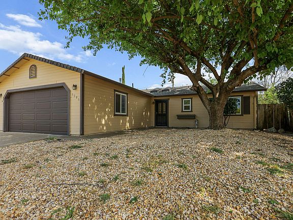 2nd image of 3985 Cirrus St