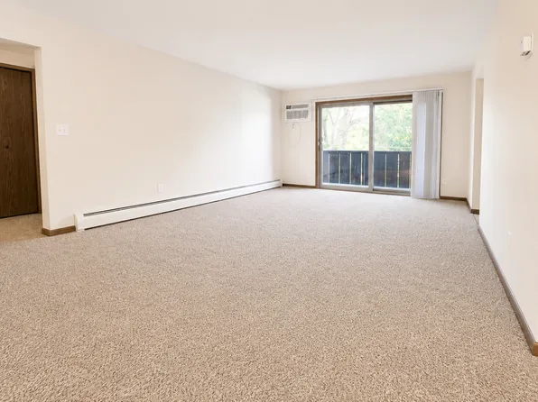 Riviera I, 925 Highway 36 W #8ab7dcf75, Saint Paul, MN 55113