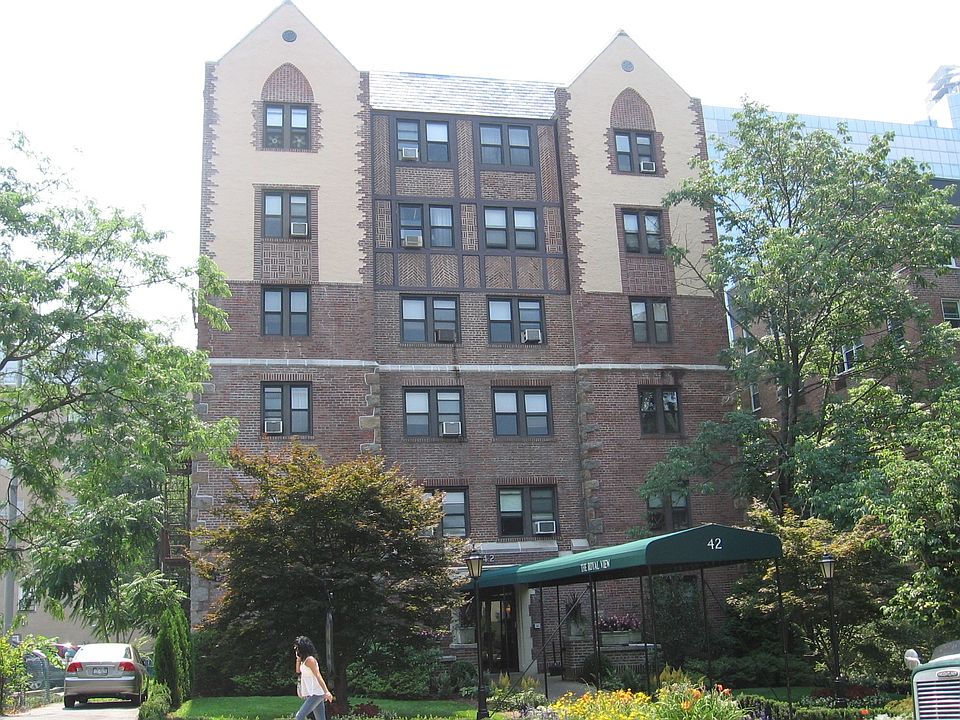2nd image of 40 Barker Ave #3