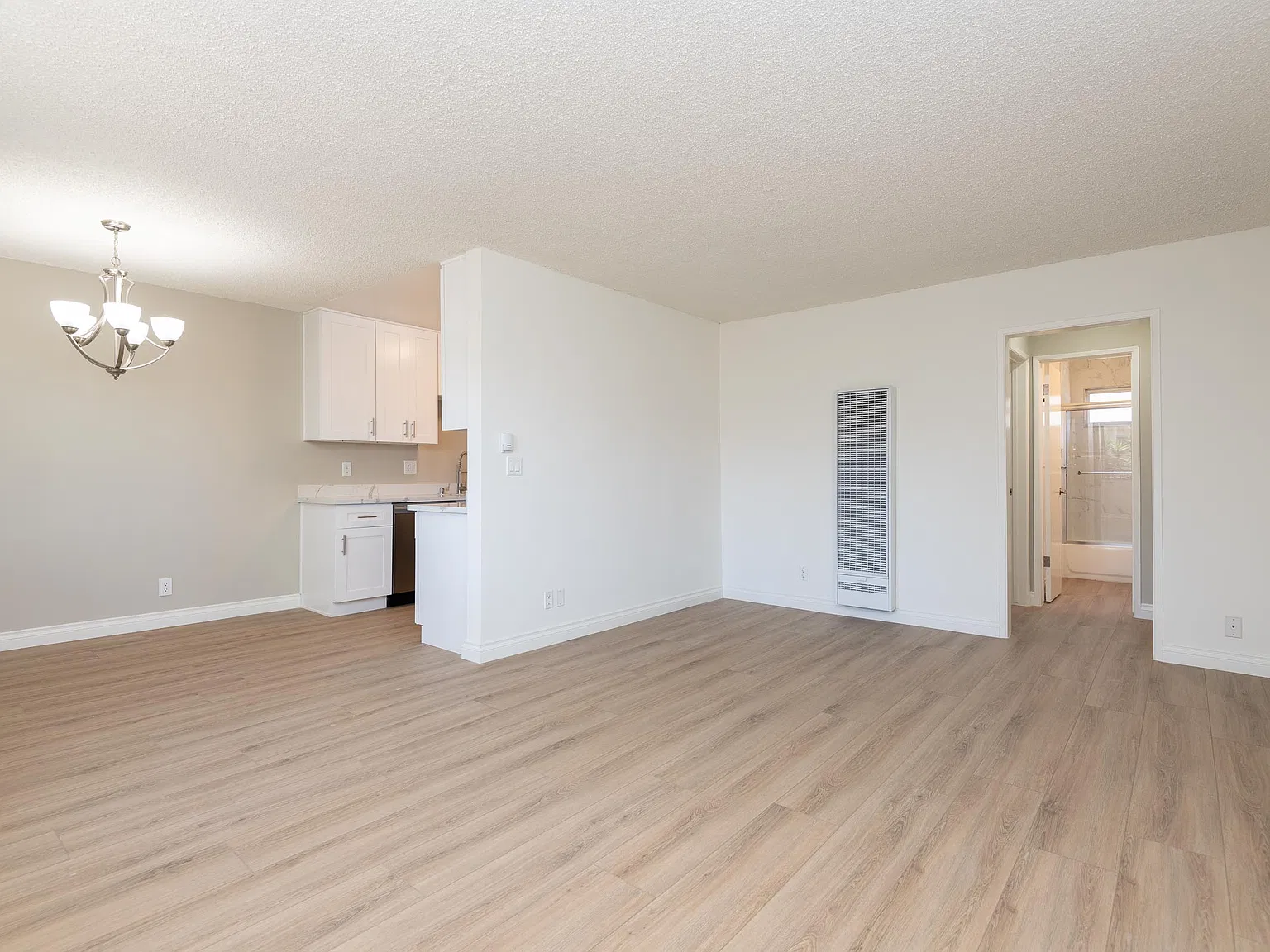 1 bed, 600 sqft, $2,450 — Photo 3