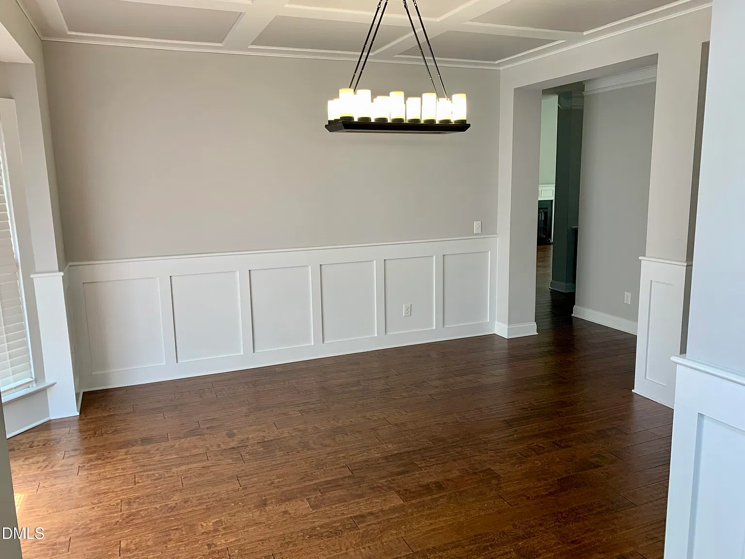 5 bed, 3.5 bath, 3276 sqft, $2,995 — Photo 2