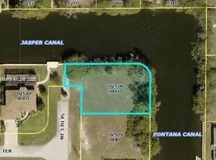 1725 NE 5th Pl, Cape Coral, FL 33909