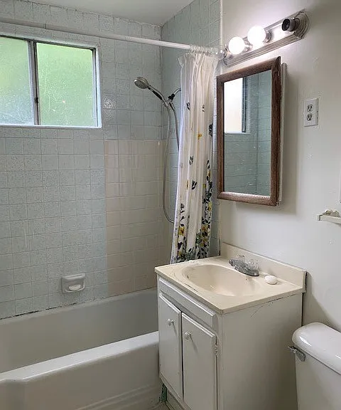 1016 Omer Ln — Photo 4