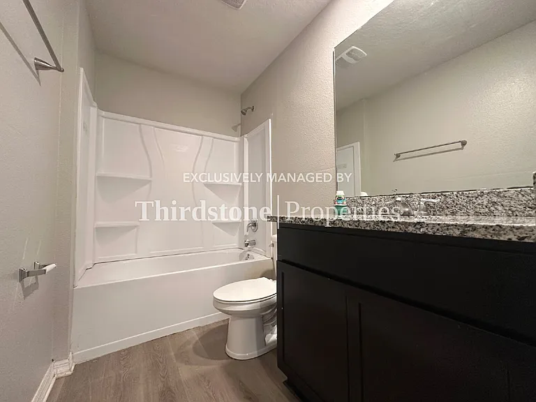 1373 Tan Tara Trl — Photo 18