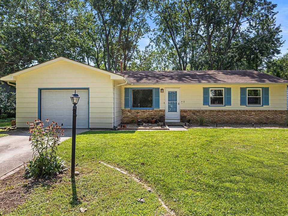 1st image of 2305 Glenoak Dr