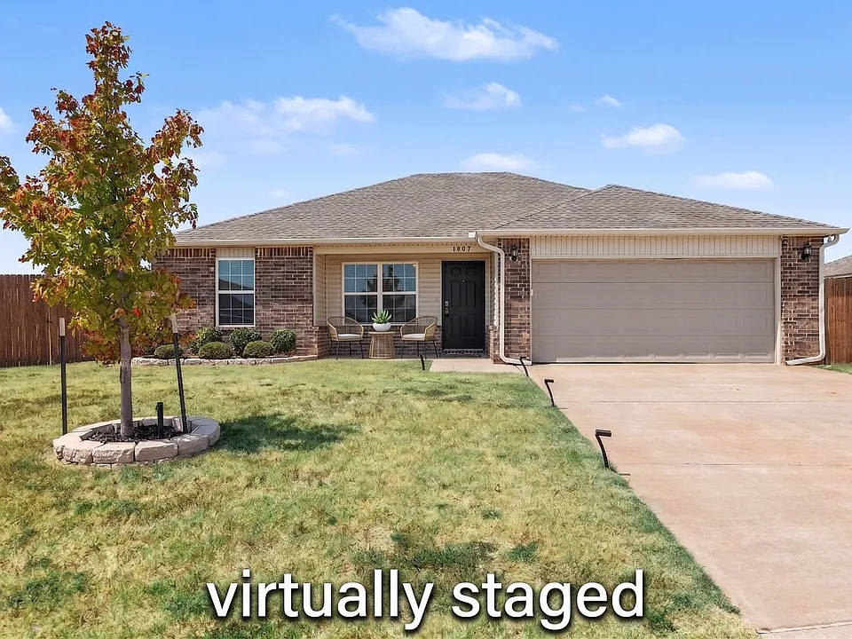 1007 N Deer Court Way